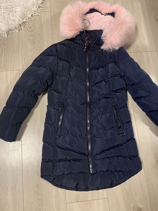Куртка зимова на 9-10років дівчинка