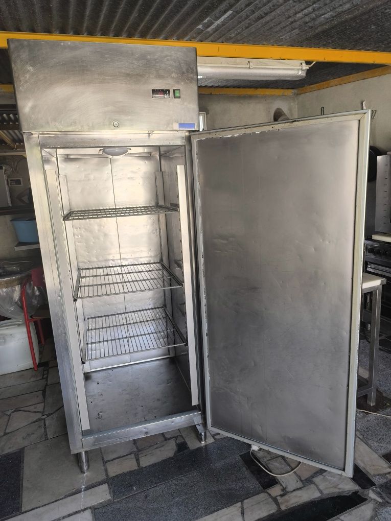 Refrigerador de alimentos marca JORDÃO