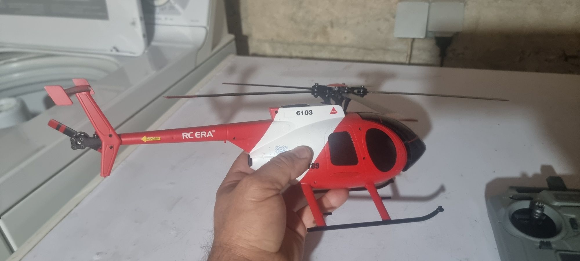 Helicoptero rc md500