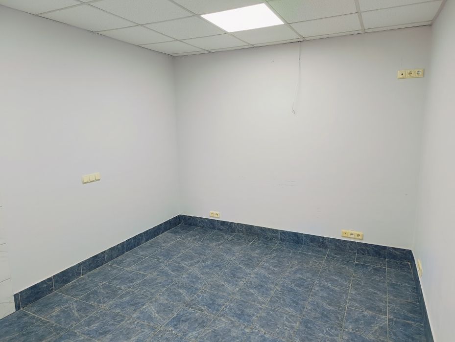 Без-%.  Приміщення (30м.кв) ул.Симиренко 5, Борщагівка