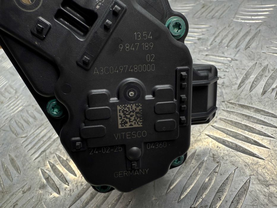 Дроссельная заслонка BMW Х5 G05 Х6 G06 Х7 G07 В58 13549847189