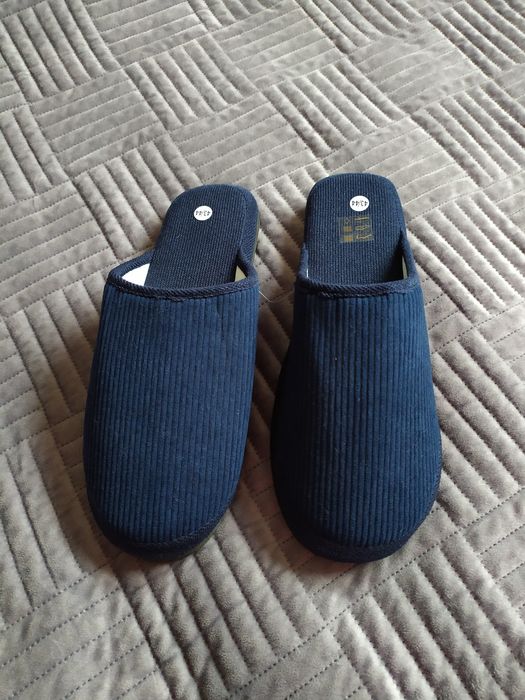 Nowe lekkie kapcie męskie r.43-44/42 wkładka 27 cm