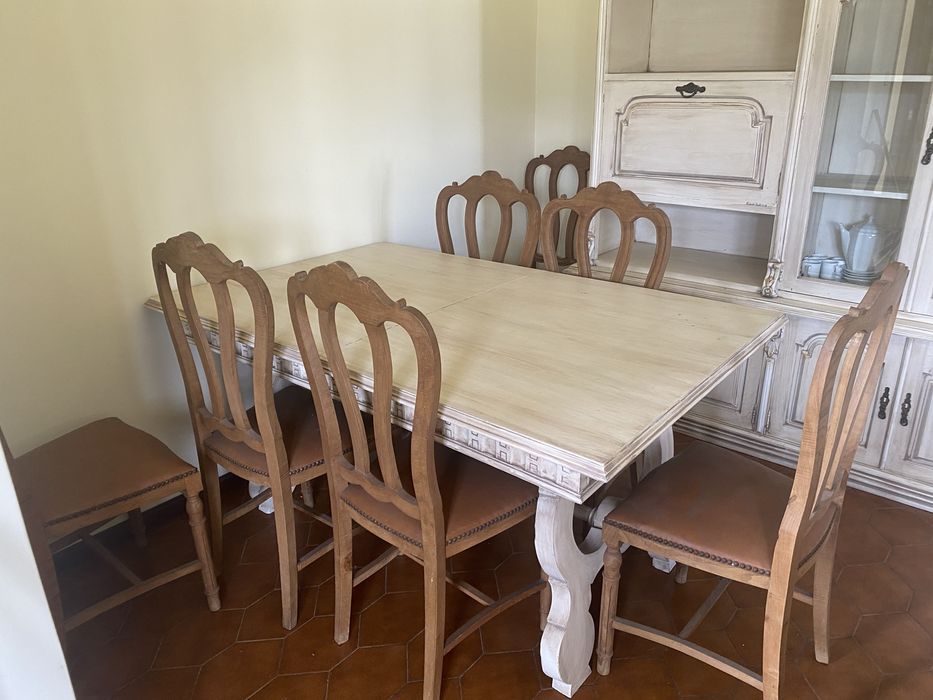 Mobiliário antigo restaurado