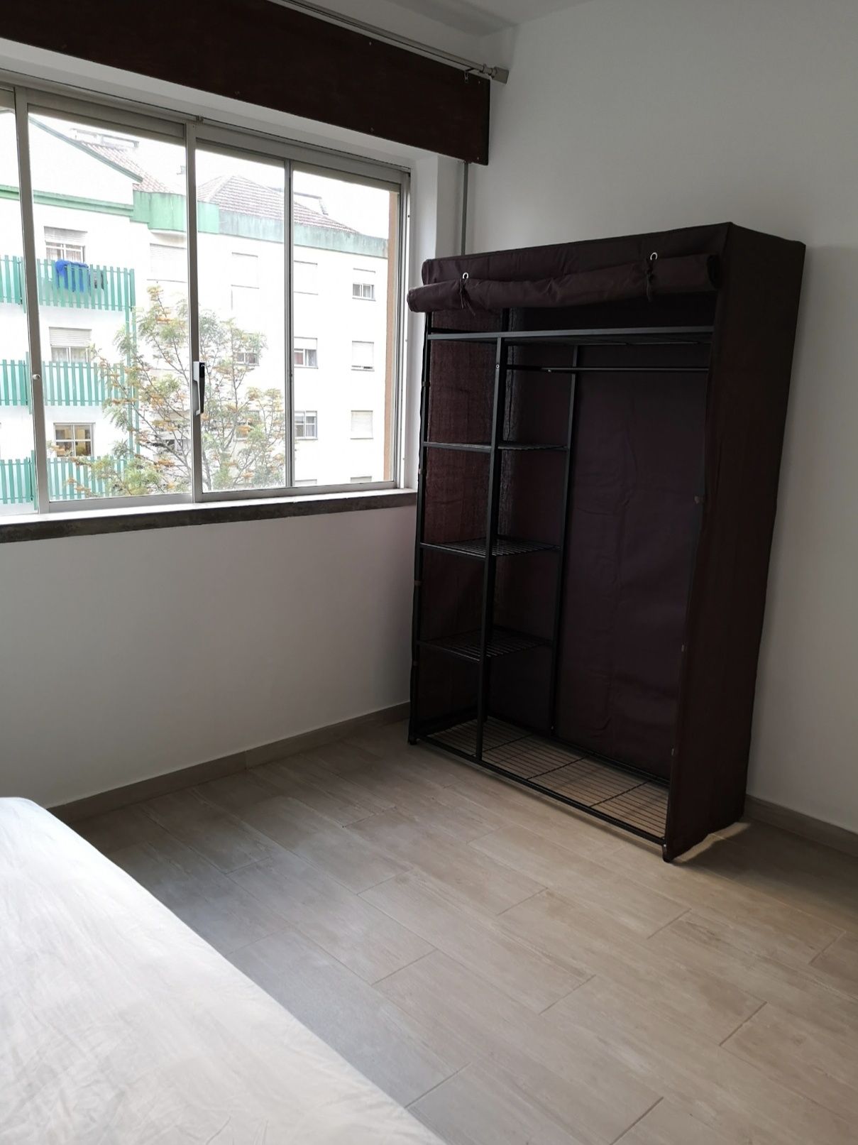 Quarto Tapada das Mercês p/ 1 Senhora 2min Estação CP
