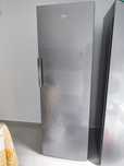 Frigorífico BEKO cinzento