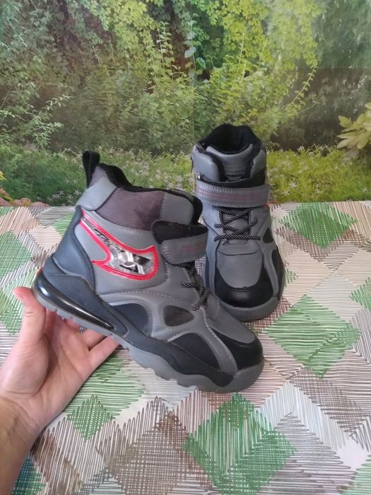 Ботінки на флісі для хлопчика 32(20см).