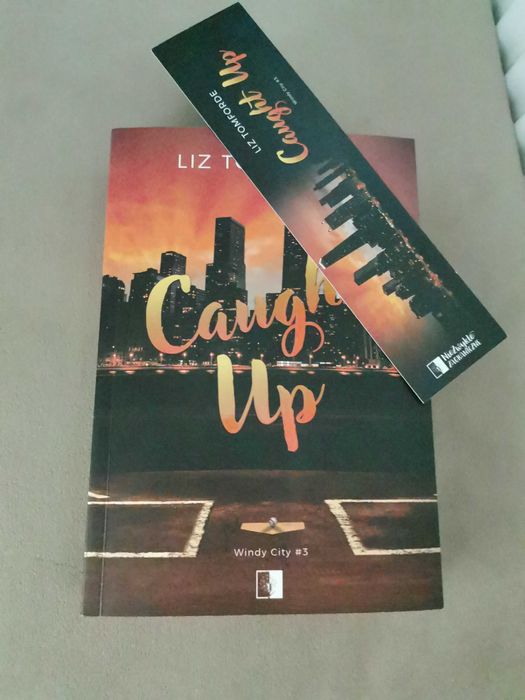 Książka Liz Tomforde Caught Up