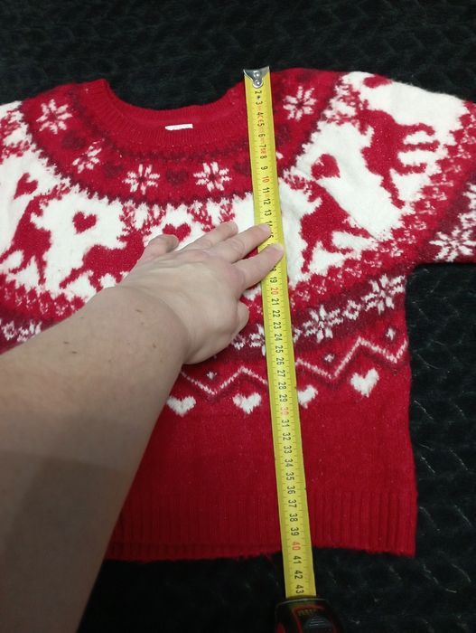 Oddam za 5 zł sweterek świąteczny boże narodzenie rozmiar 104