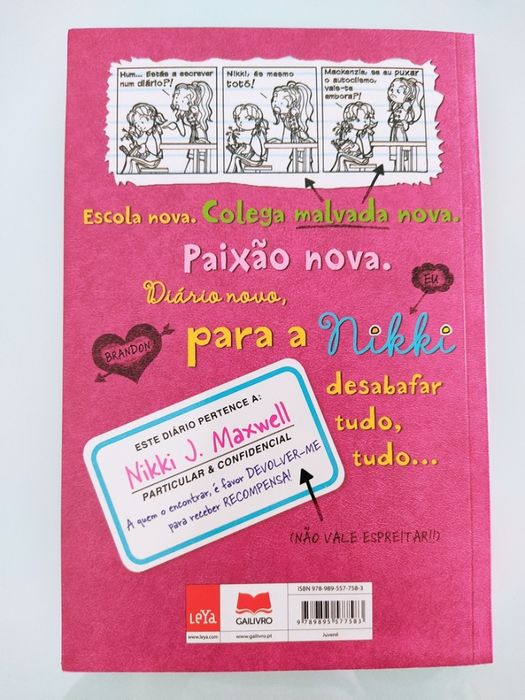 Livro "Diário de uma totó 1"