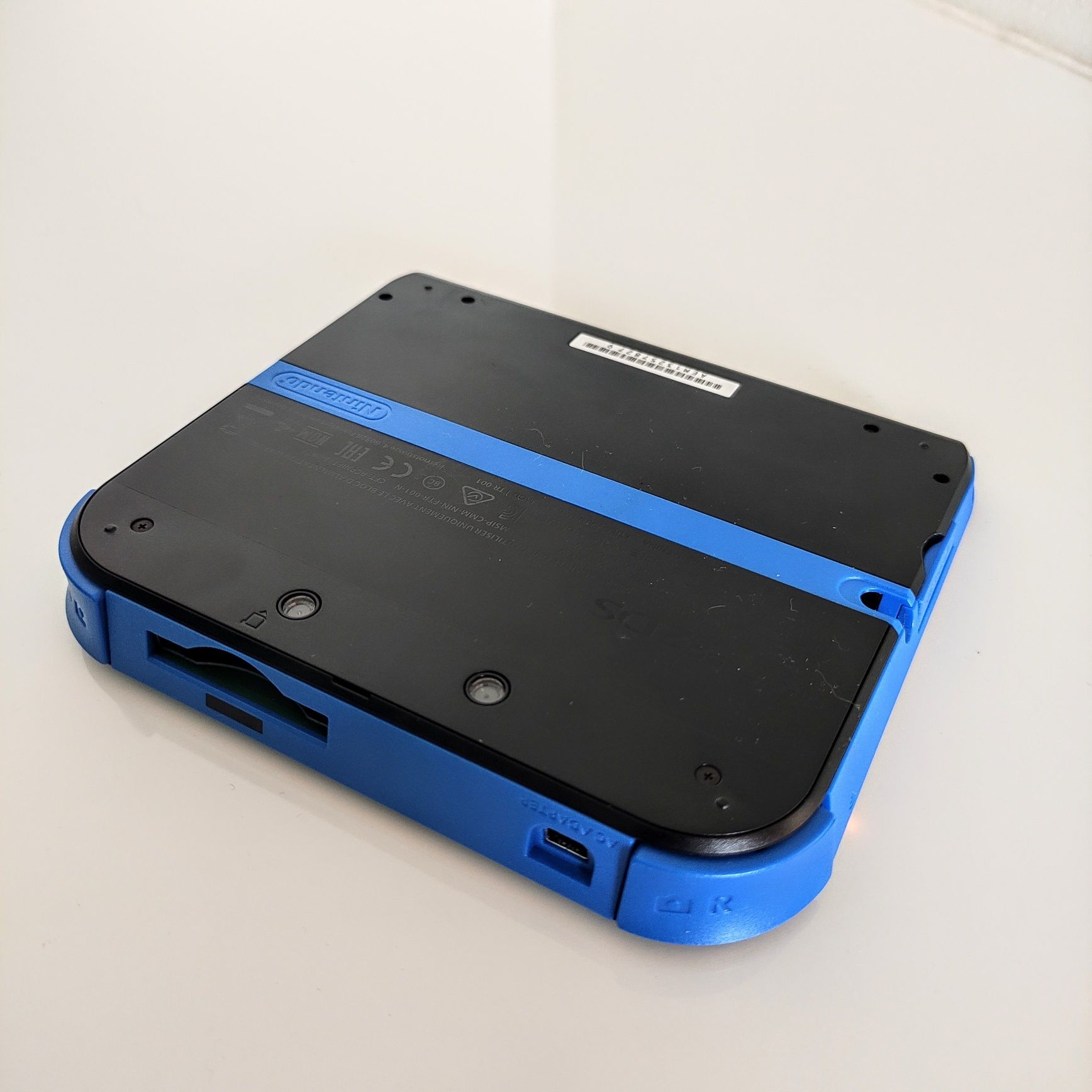 Nintendo 2DS Desbloqueada 64GB + Extras