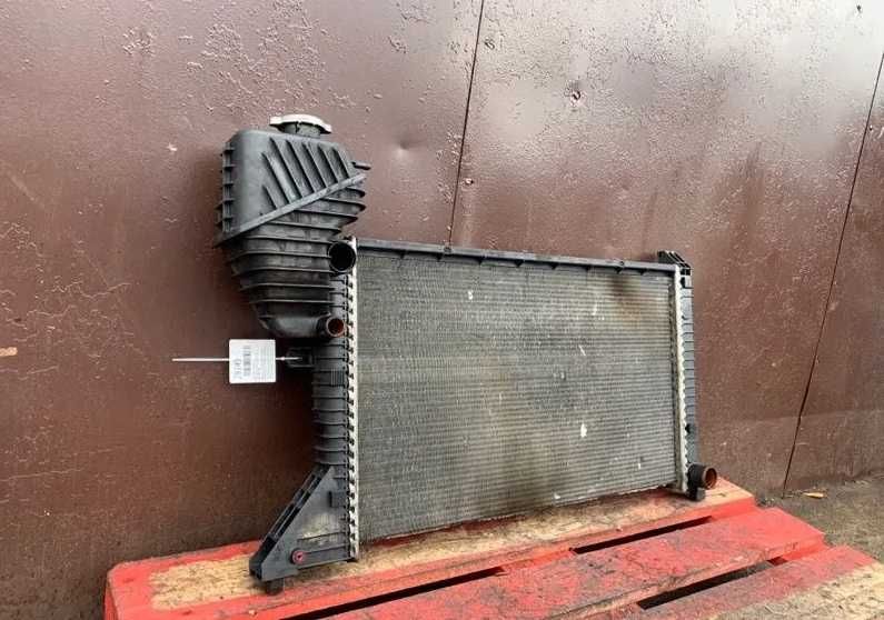 Радіатор спрінтер 901-903 основний радіатор інтеркулер спринтер cdi td