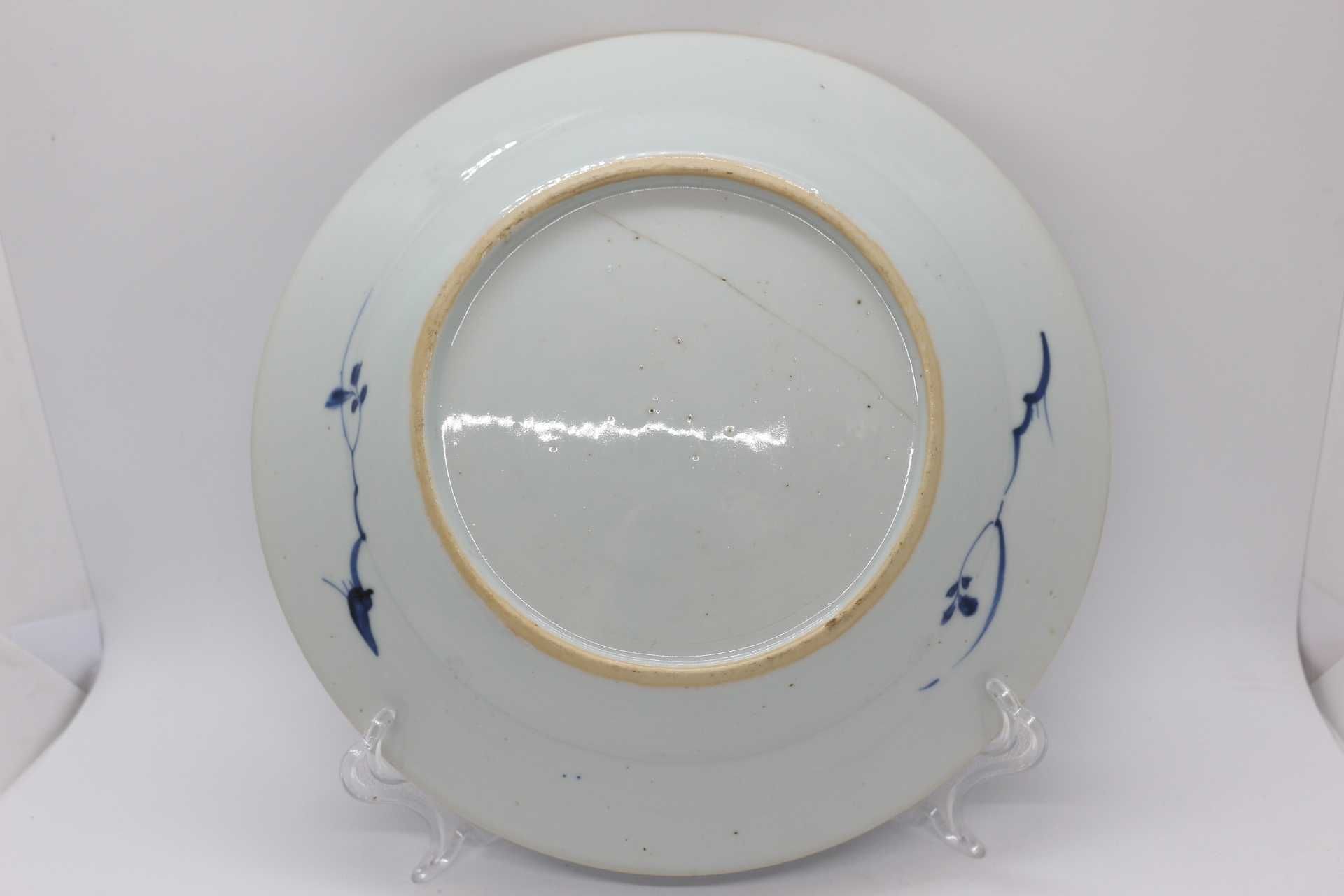 Prato Porcelana Chinesa período Kangxi (1662 a 1722) Ponte 22 cm