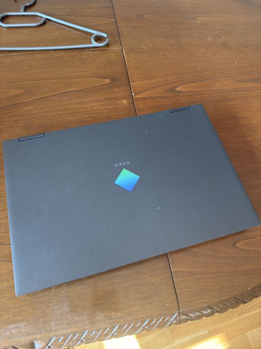 HP omen portatil ( sem a capa da tecla U) mas em pleno funcionamento