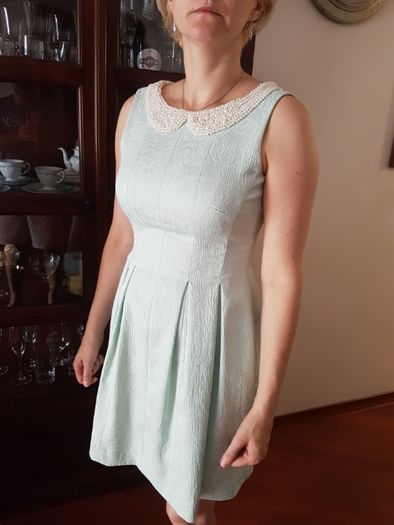 Elegancka pastelowa, miętowa sukienka rozmiar 36