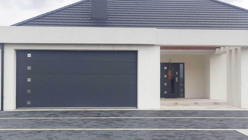 Producent Brama garażowa segmentowa Bramy garażowe przemysłowe 3*2,89