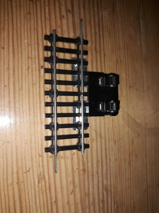 Łącznik przerywacz torów skala TT