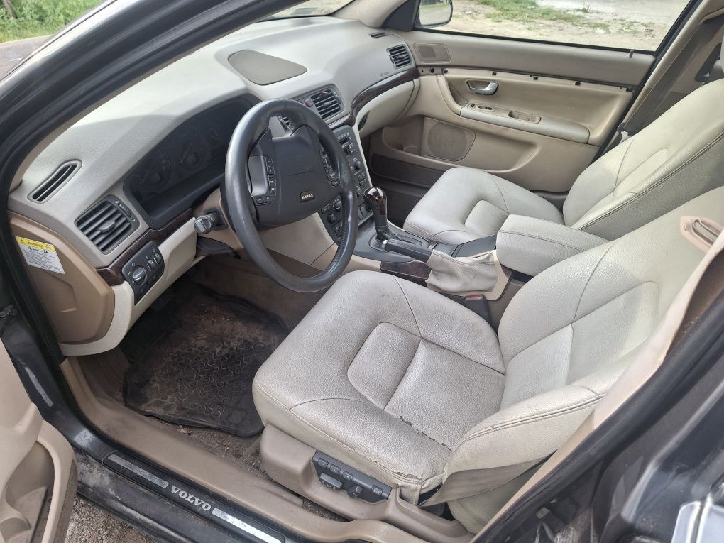 Volvo s80 2.4 d5 z przeznaczeniem na części