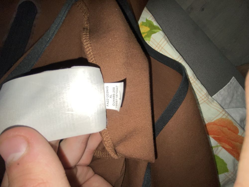 Продам оригінальний nike tech fleece