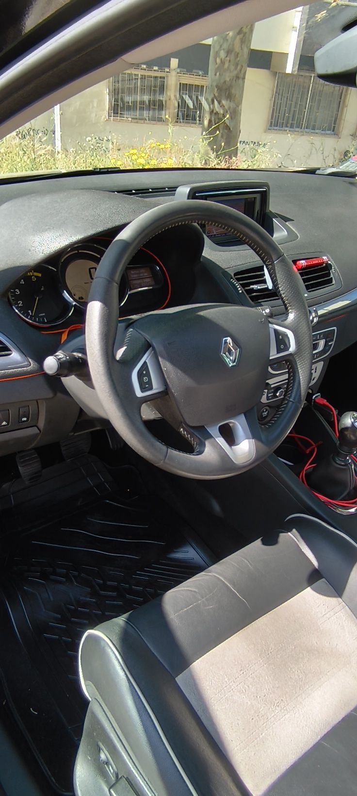 Renault Megane ano 2012 - motor 1.6 - 130 CV  .