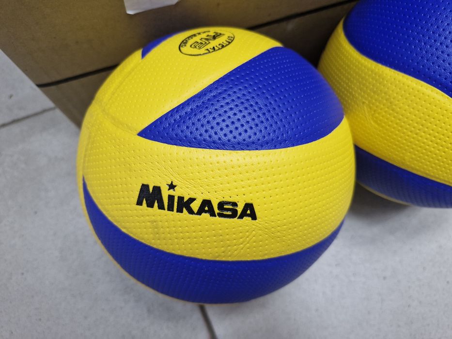 Волейбольний м'яч Mikasa ПВХ ламінований