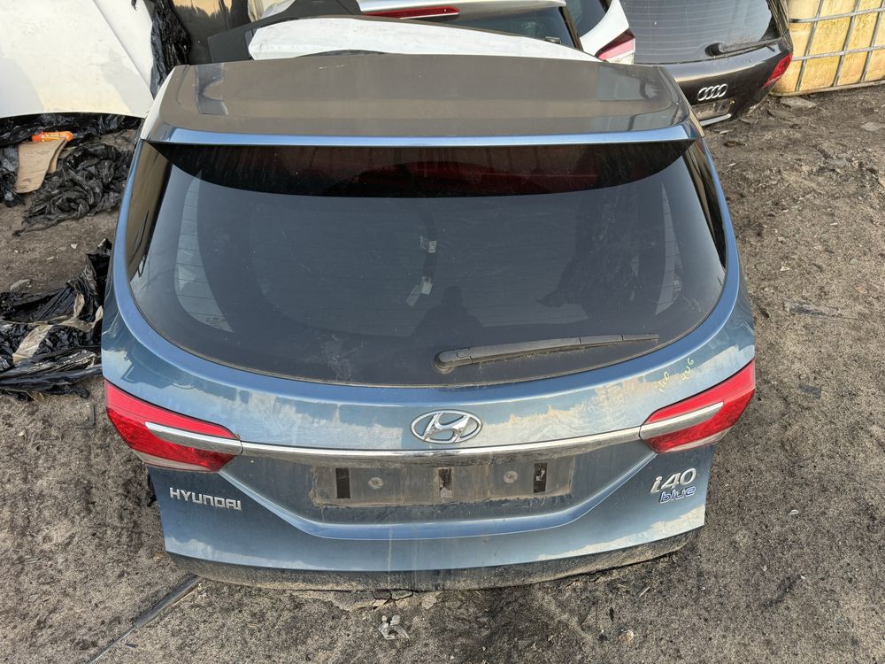 Hyundai i40 klapa bagaznika  iu6