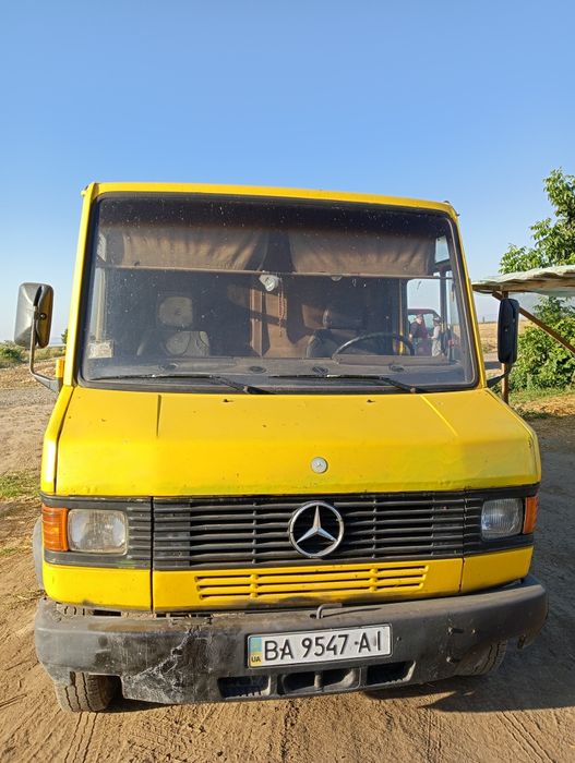 Мерседес грузовий продам