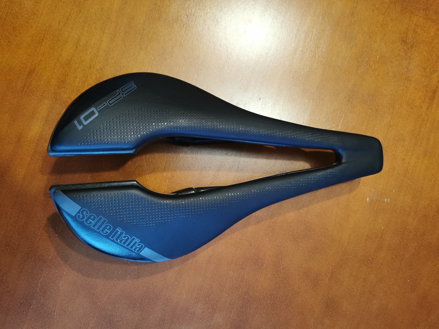 siodełko selle italia sp 01 boost carbon super