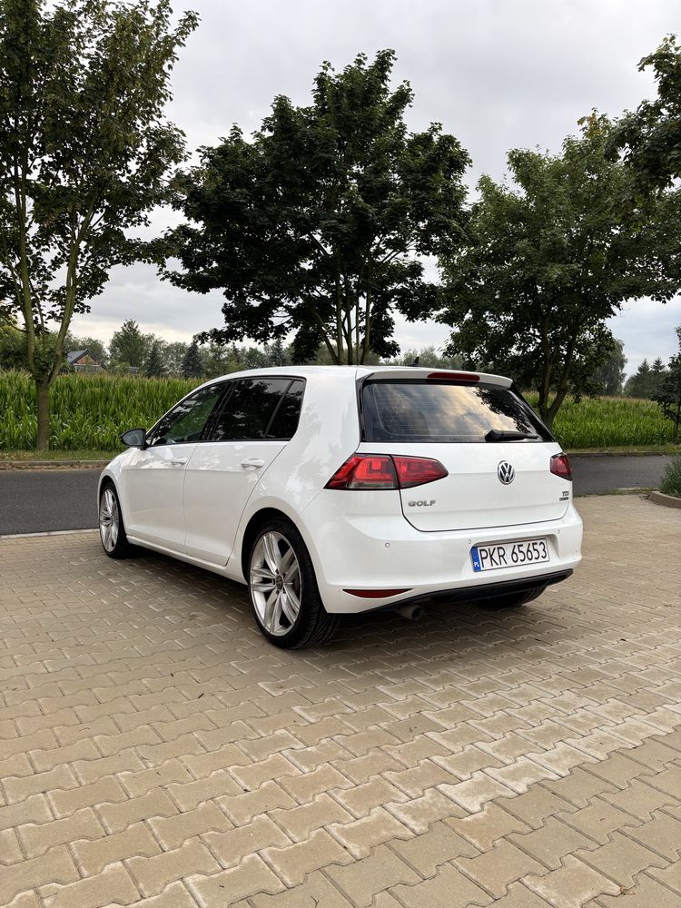 Volkswagen Golf VII