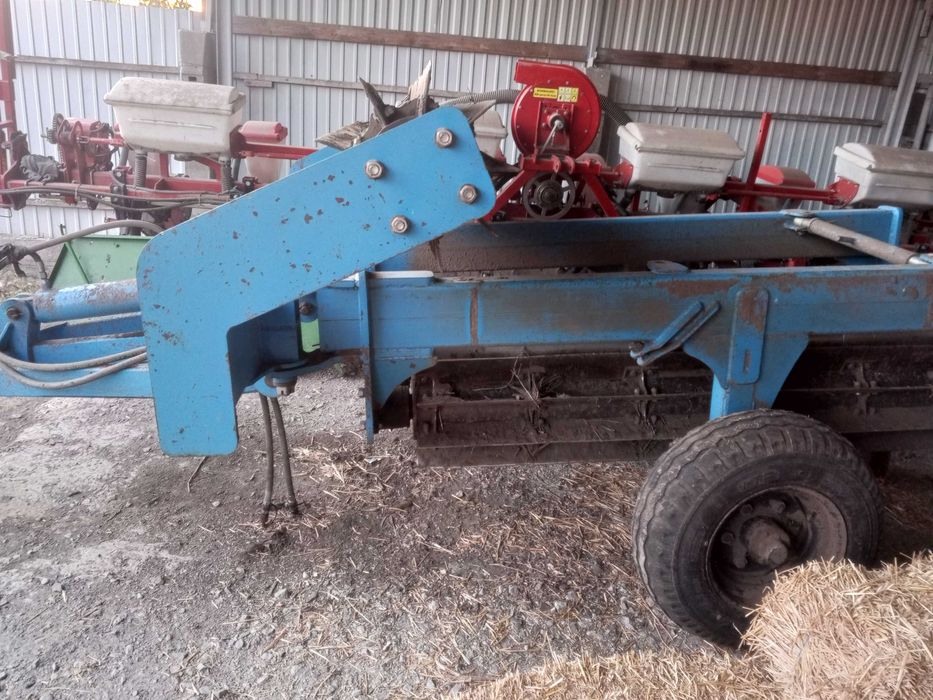 Подрібнювач соняшникових рештків