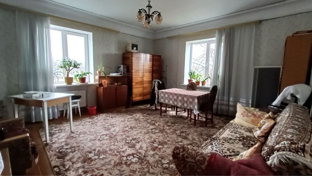 Продаж 3-х кімнатної квартири по вул. Неманихіна, в м. Малин