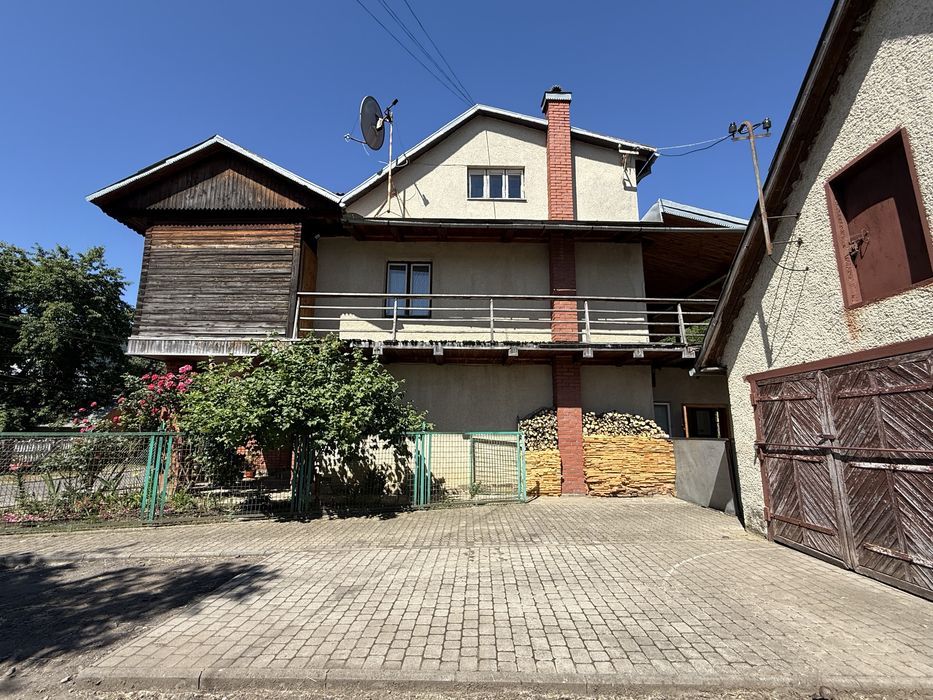 Продається будинок у смт. Міжгірʼя