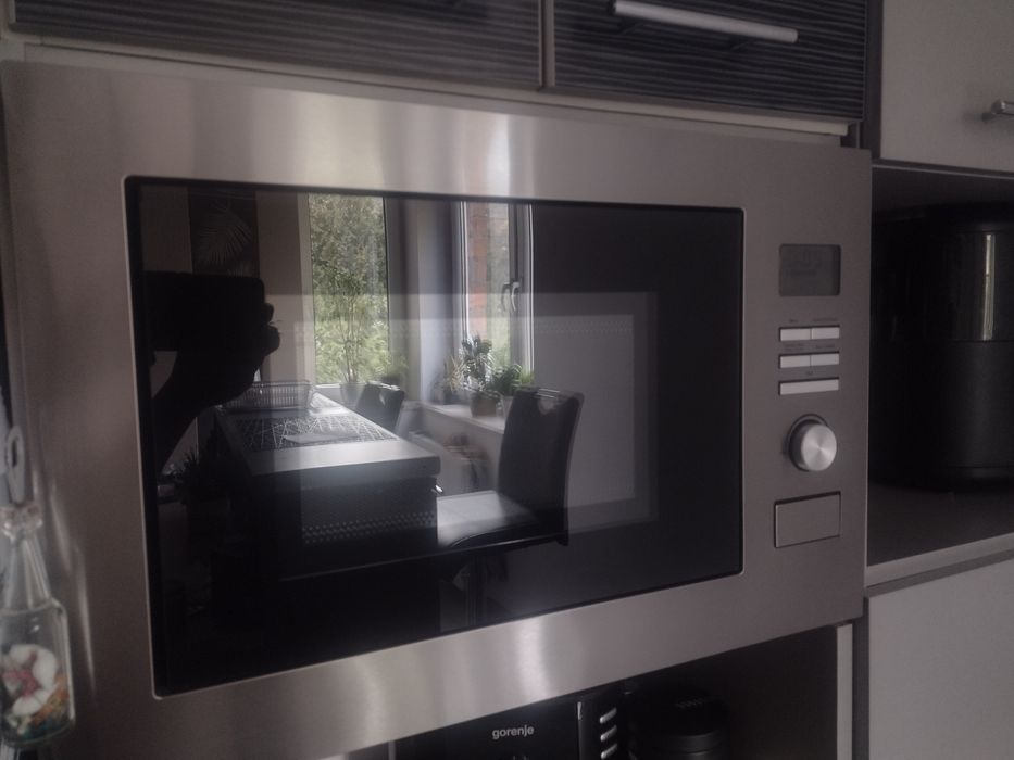 kuchenka mikrofalowa do zabudowy z grillem