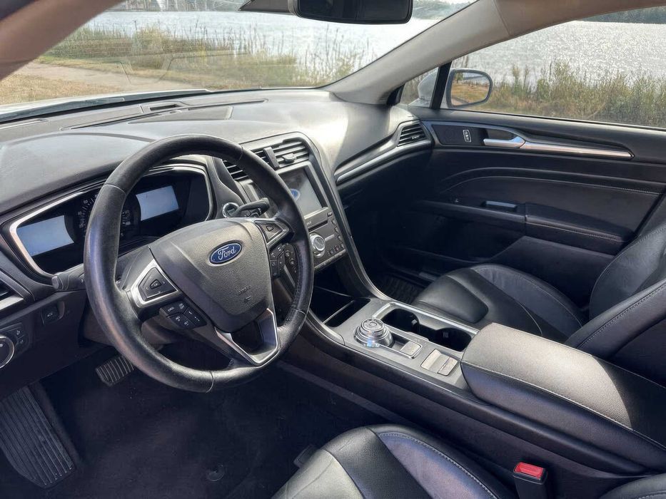 Ford Fusion Titanium      2019
