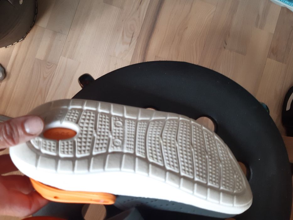 Дитячі тапки Crocs