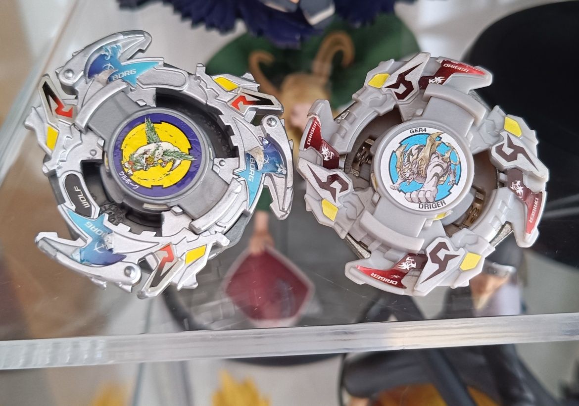 Beyblade Driger e Beyblade  wolborg 2