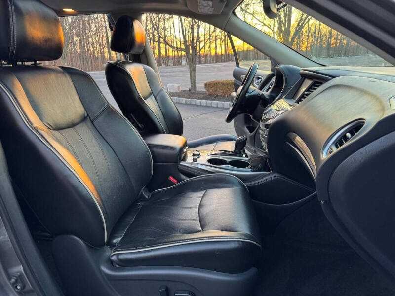 2018 Infiniti QX60 Base