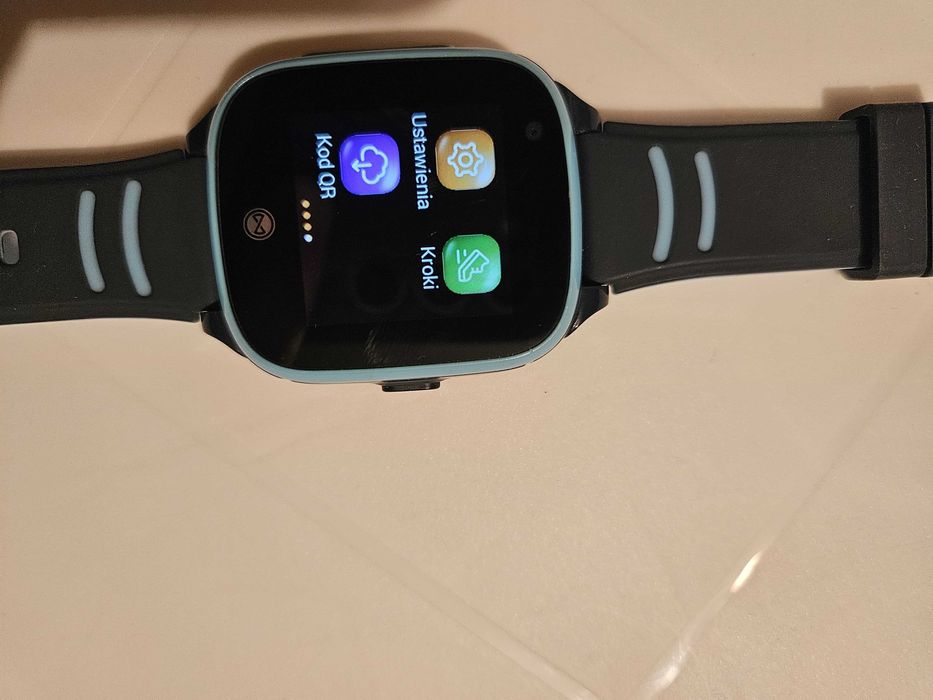 Zegarek dla dziecka Smartwatch FOREVER Look Me KW-500 niebieski