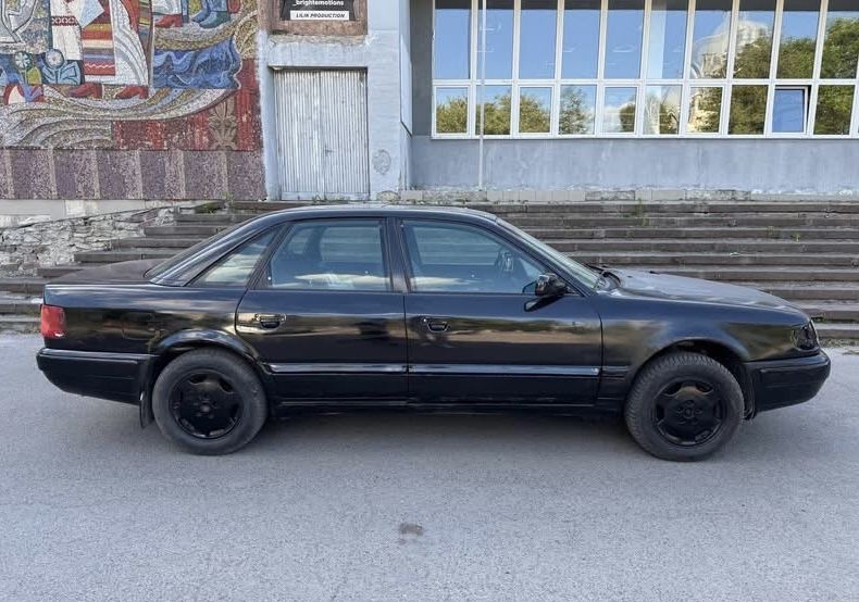 Audi 100 C4, 2.3 бензин + газ, 1992 року.