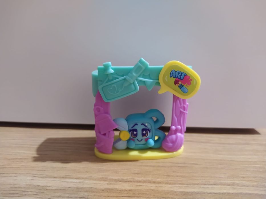 Figurka i Domek Moji Pops
