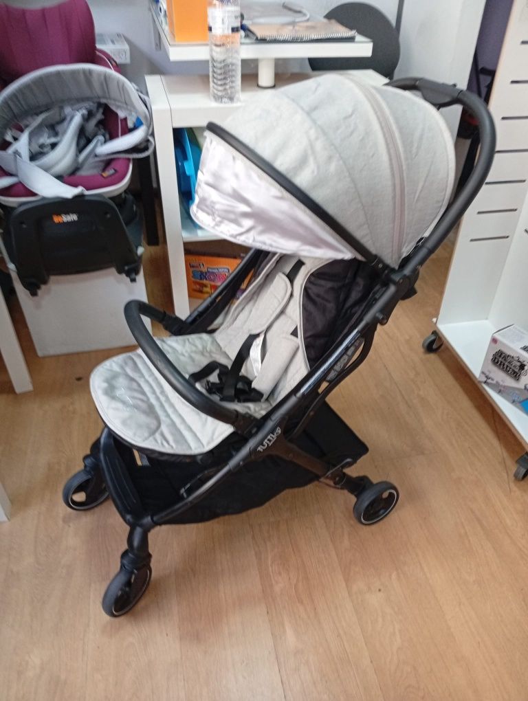 Carrinho de bebé Tutti Bambini Mom