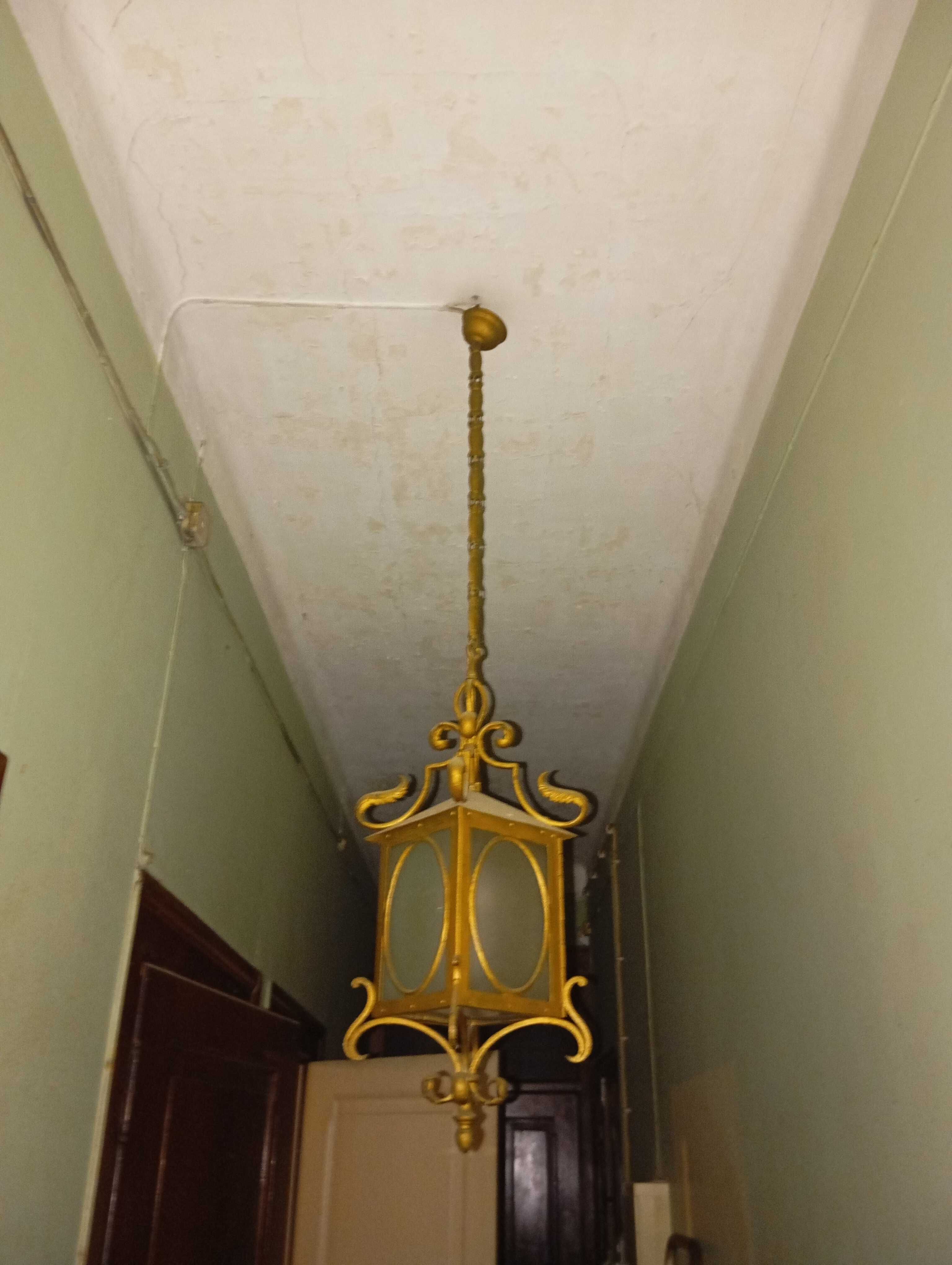 Candeeiro de tecto antigo estilo lanterna (vintage)