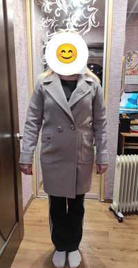 Пальто жіноче розмір 44