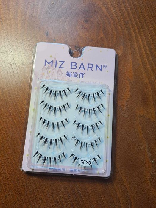 Накладні вії, різні моделі