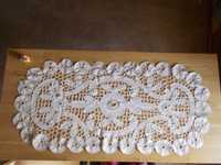 Starocie - serweta szydełkowa na ławę wykonana ręcznie