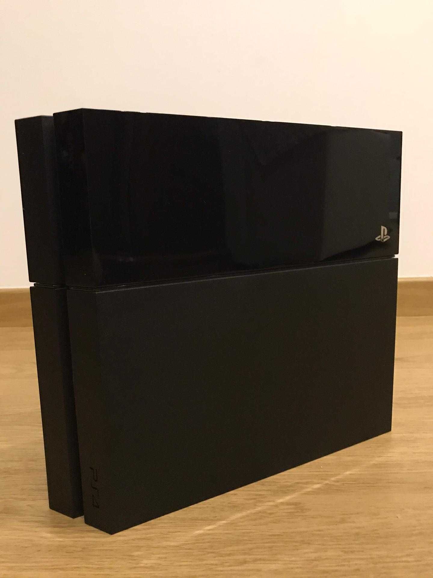 PlayStation 4 (PS4) - Ótimo estado