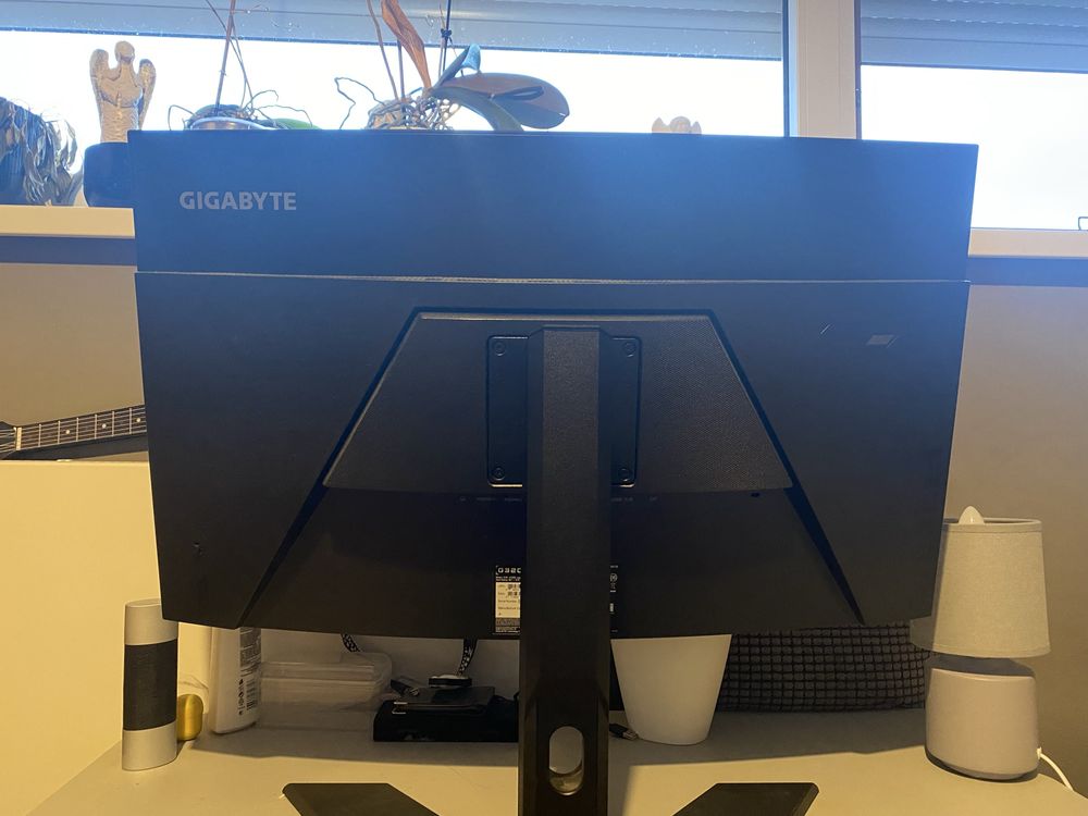 Monitor Gigabyte G32QC