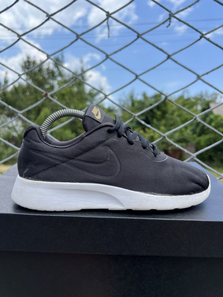 Nike кроссовки черные детские 36 размер 35