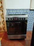 Fogão Indesit 1 ano de garantia.