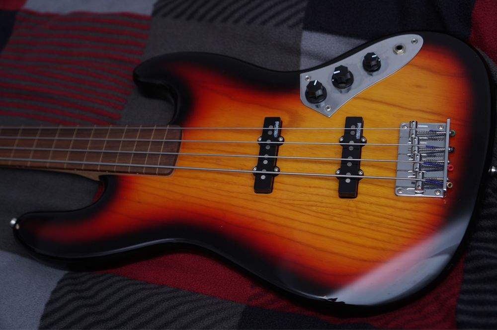 Harley Benton JB-40fl fretless bass gitara basowa bezprogowa