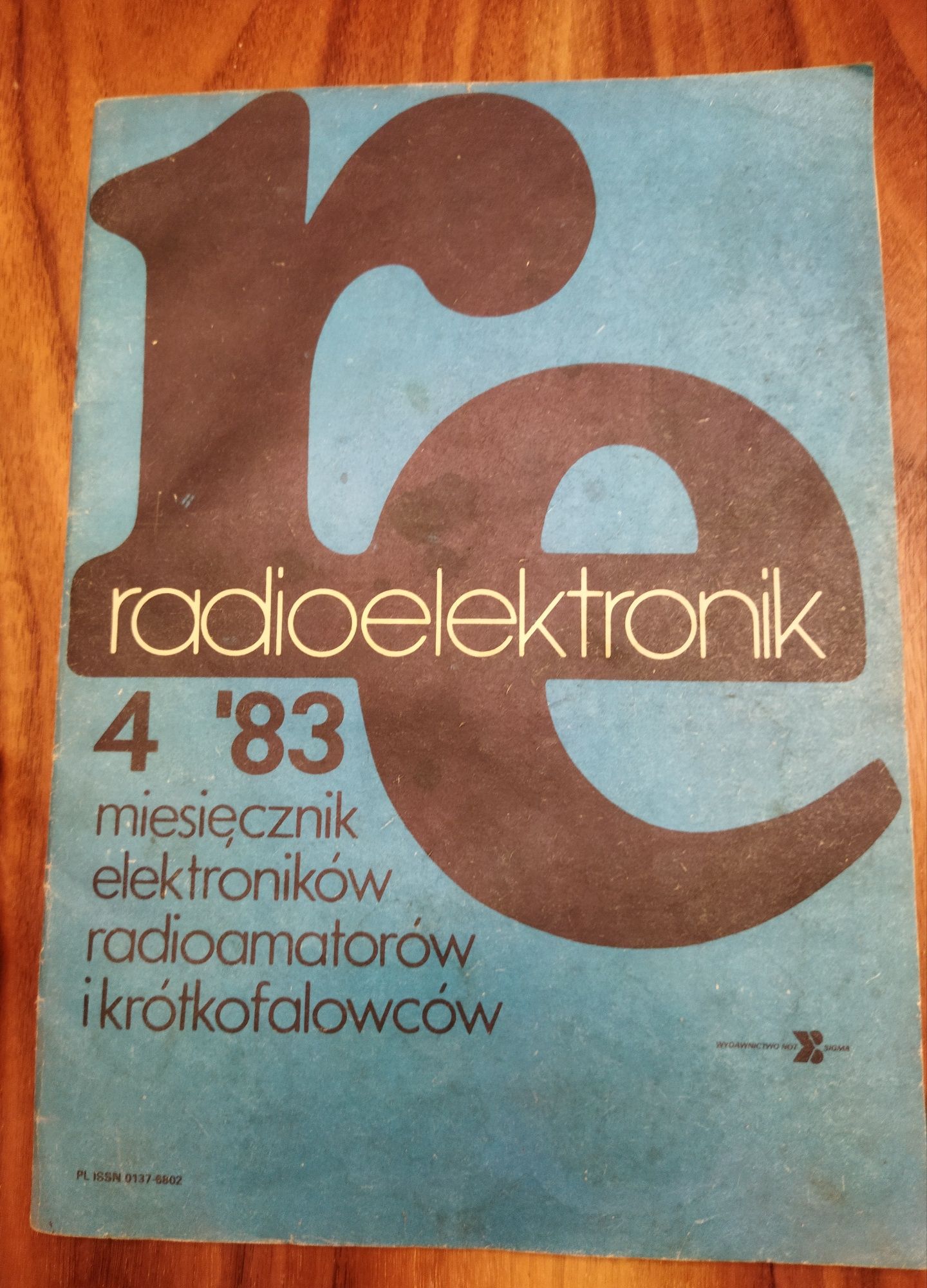 Radioelektronik 4/83